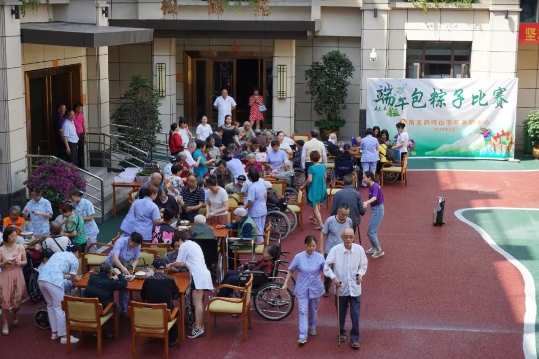 1587461565983825.jpg 300.jpg