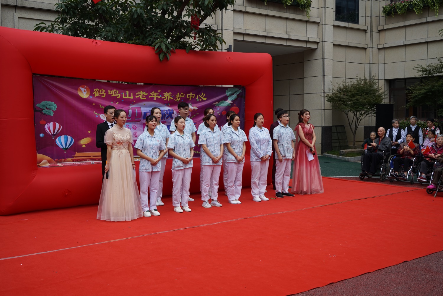 1601454743568939.jpg 義勇軍進(jìn)行曲合唱.JPG